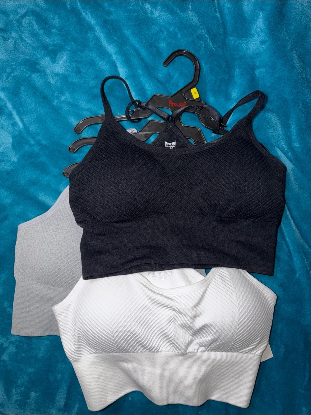 Ribbed sports bras